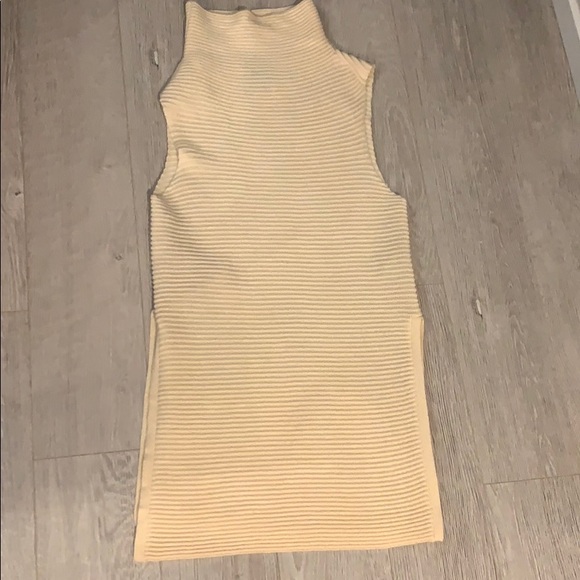 Wilfred Sweater 100% Italian wool. - Picture 2 of 3